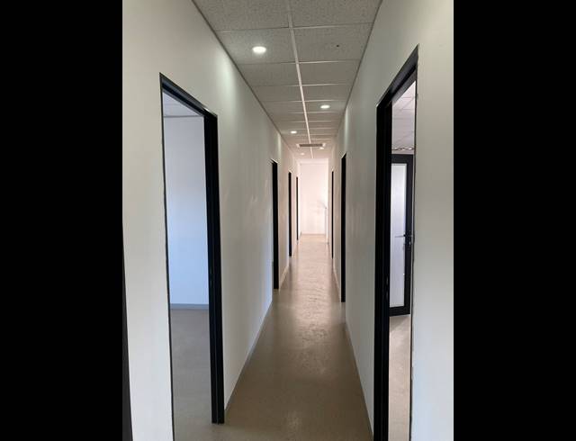 183M² OFFICE TO LET IN GILLITTS